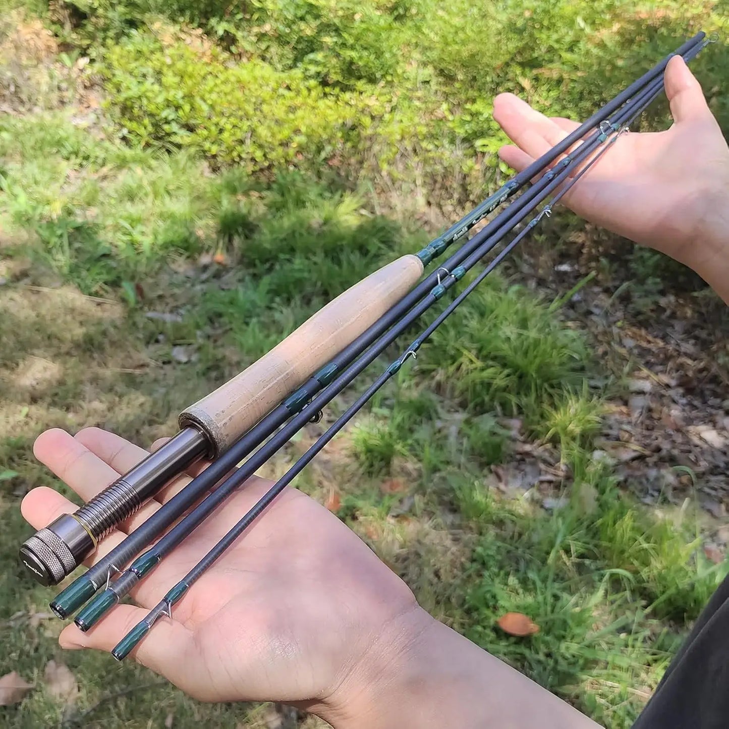 🪶 Aventik Troutflow Fly Fishing Rod – 4-Piece Carbon Fiber Travel Rod with Tube